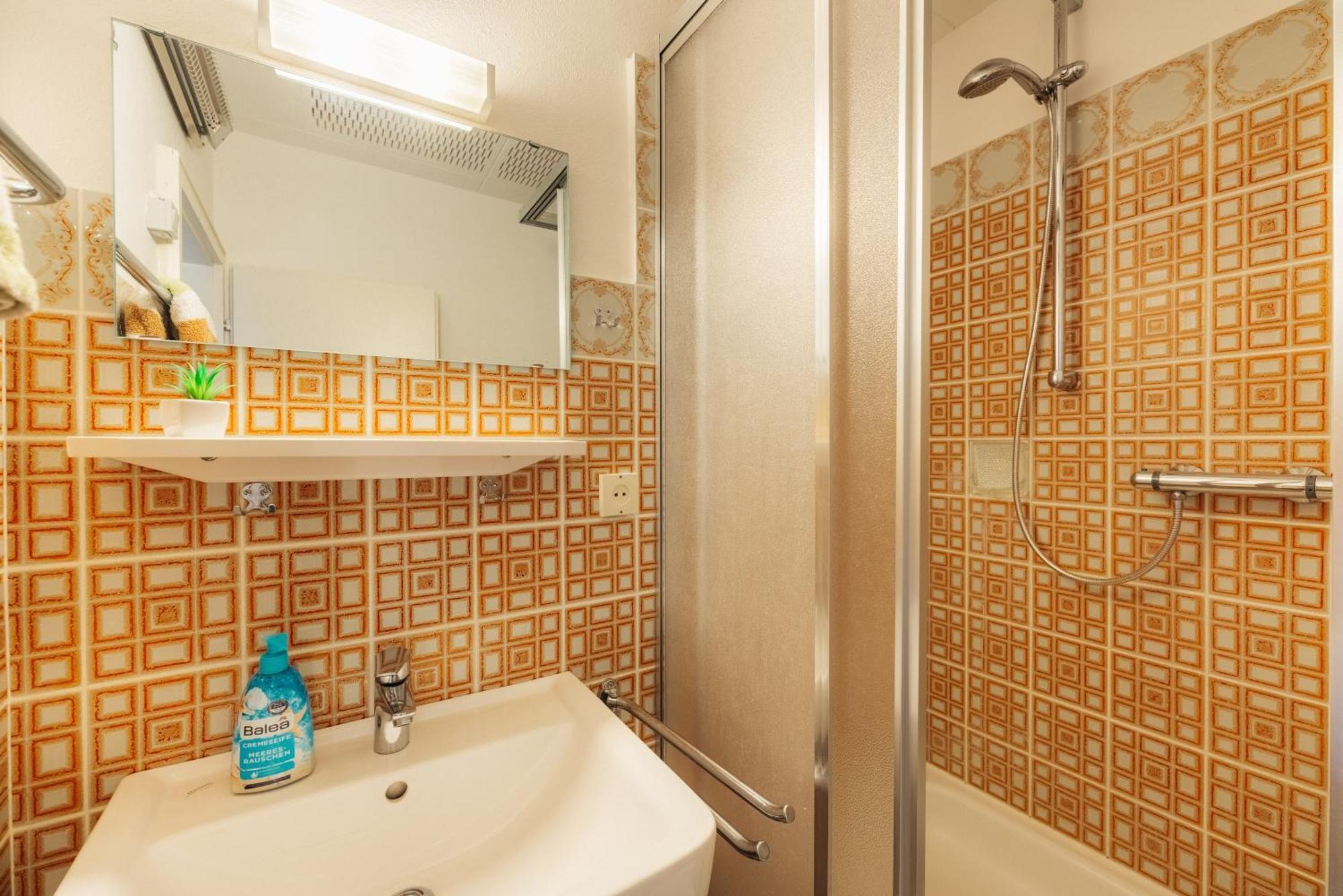 Haus Sonneck - Apartmenthaus - Sonnenterrasse Mit Grill - 1-8 Personen - Ruhige Lage Mit Blick Ueber Appartement *